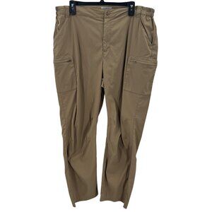 L.L. Bean Mens Lightweight Tan Nylon/Spandex Blend Pants XL Elastic Waist